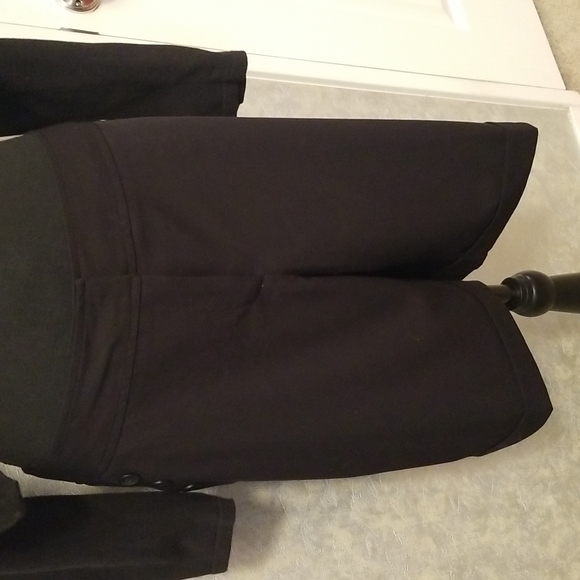 2/$22.00 Petite Size 14 knit top and short set - Picture 4 of 9